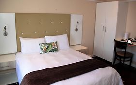 Kwazi Guest House